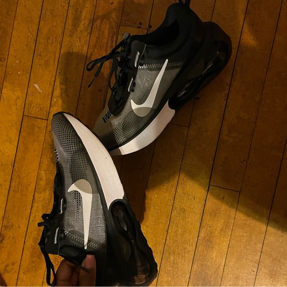 Barely worn Nike’s - Picture 6 of 6